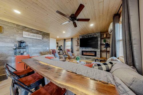 The Brown Bear Cabin