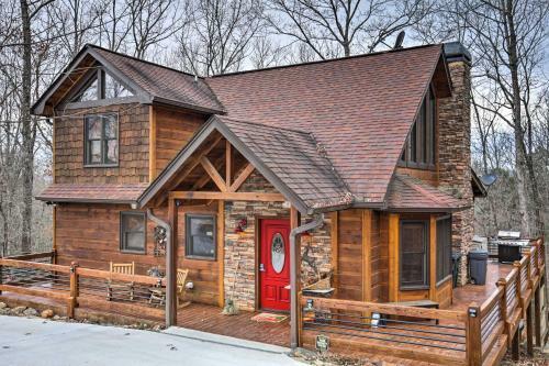 Blue Ridge Mtn View Getaway With Hot Tub And Fire Pit!