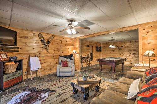 Blue Ridge Mtn View Getaway With Hot Tub And Fire Pit!