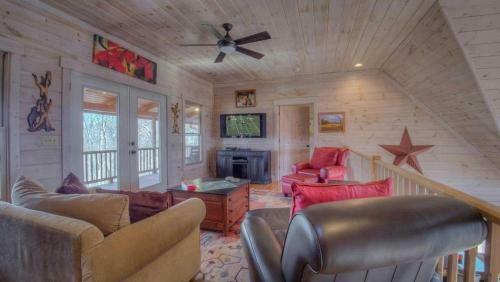 Champagne Chalet By Escape To Blue Ridge