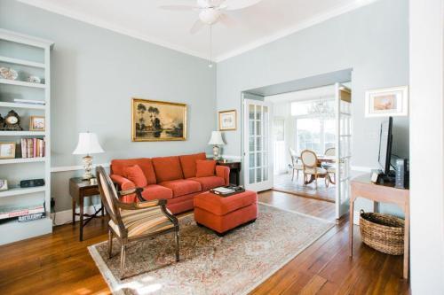 Villa Rainbow Row At Washington Square By Lucky Savannah