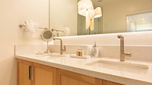 Maui Westside Presents - Luana Garden Villa 8b