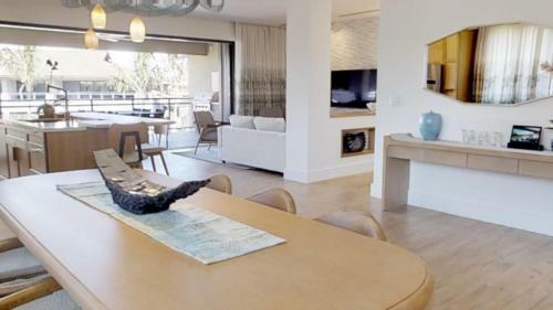 Maui Westside Presents: Luana Garden Villas 14d