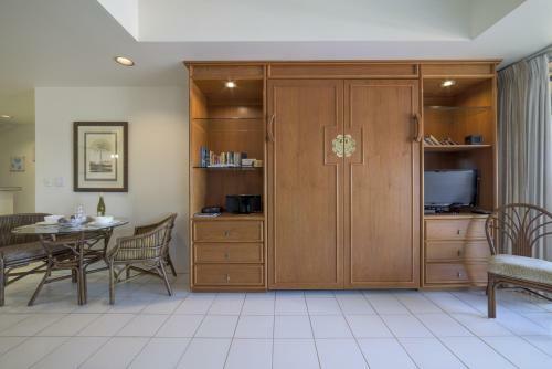 Apartamento Maui Eldorado Condo: L202 Condo