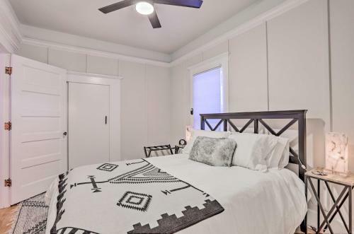 Vintage-chic Home With Patio - Walk To Hyde Park!