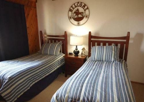 Dawn Lakeside Log Cabin By Casago Mccall - Donerightmanagement