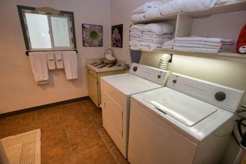 Cottage Inn By Casago Mccall - Donerightmanagement