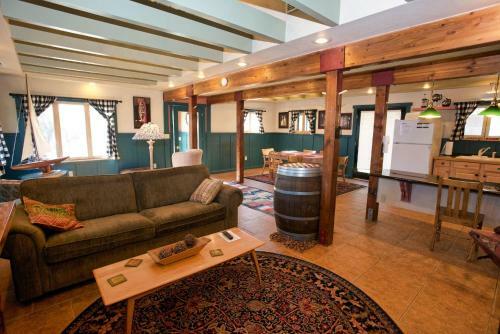 Cottage Inn By Casago Mccall - Donerightmanagement