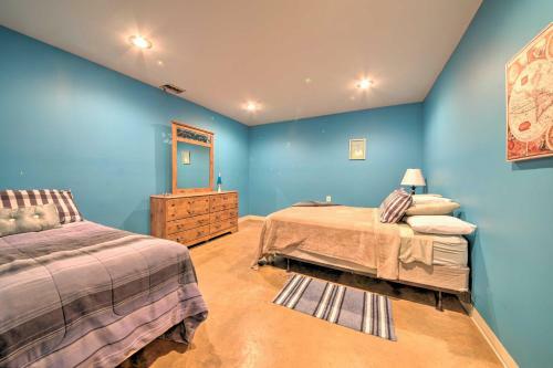 Peaceful Custom Carbondale Home With Pool Near Siu!