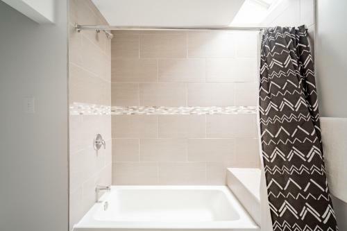 Apartamento 3br Unit Relaxing Patio In Trendy Logan Square