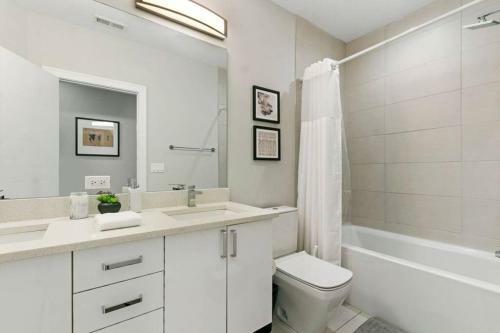 Apartamento 2br Walk To Shops, In-unit Laundry, Full Kitchen