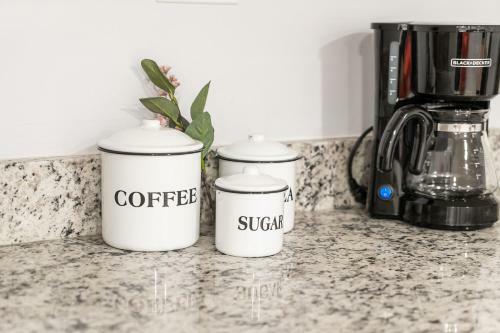 Apartamento Bright And Cozy 2br Condo In Logan Square!