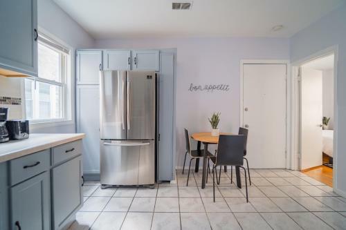 Apartamento Fun And Stylish 3br In Logan Square!