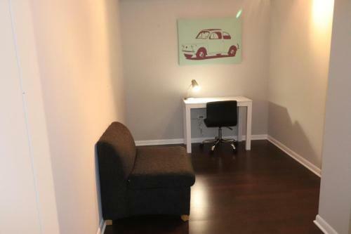 Apartamento Had A Pleasant Visit On Dch 215 West Washington