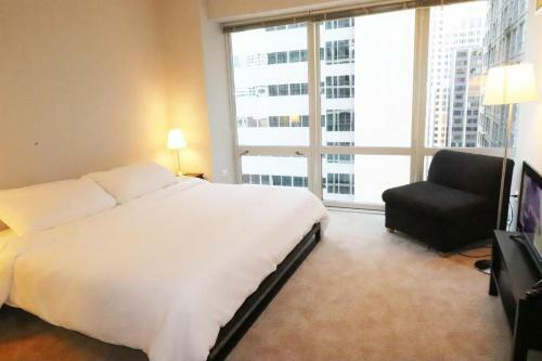 Apartamento Had A Pleasant Visit On Dch 215 West Washington