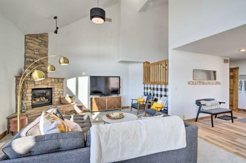 Large And Luxe Eagle Ridge Villa With Hot Tub!