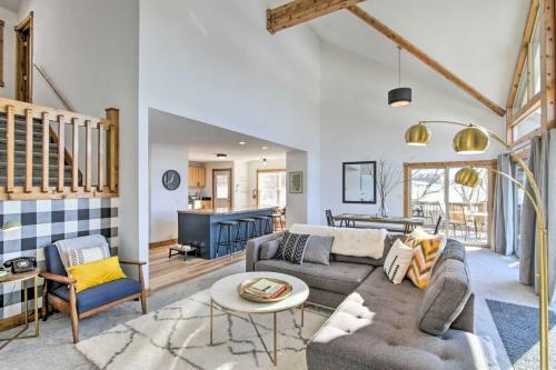 Large And Luxe Eagle Ridge Villa With Hot Tub!
