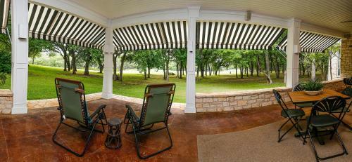 Luxury Golf Course Private Retreat With Heated Swimming Pool