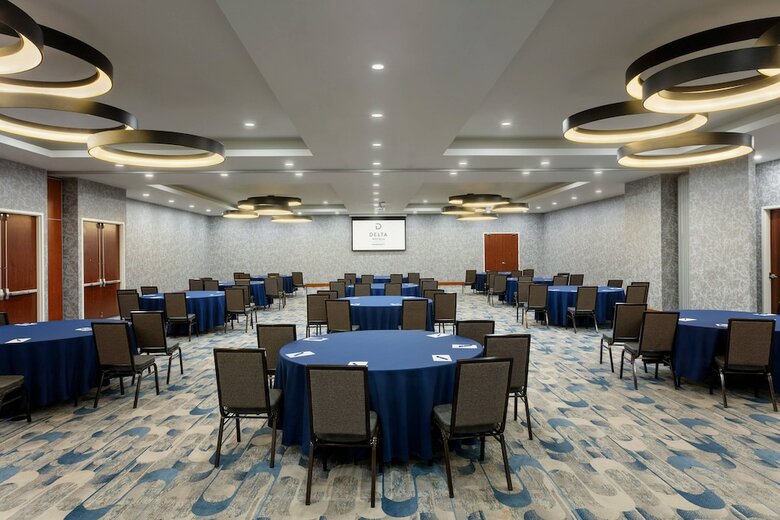 Delta Hotels By Marriott - Indianapolis Airport