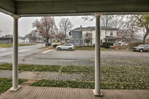 Noblesville Historic Home Walk To Downtown Shops!