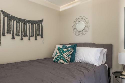Apartamento Apts Near Riverwalk Trails With Balcony By Frontdesk