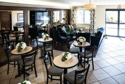 Hotel Hatfield Inn