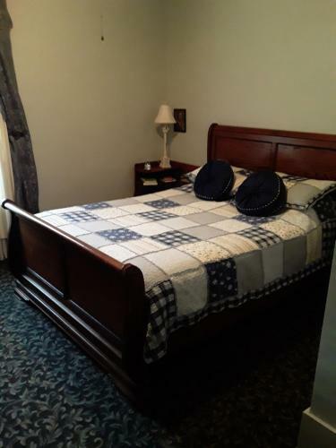 Hall Place B&B