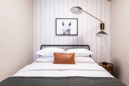 Apartamento Abode Vue At 3rd 1-bedroom Loft Style Suite