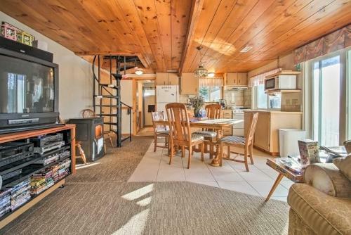 Naples Cottage With Sebago Cove Views And Dock Access!