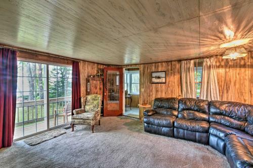 Life On The Lake With Private Dock And Fire Pit!