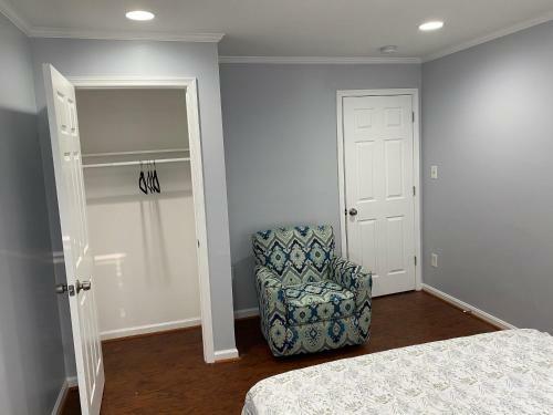 Patterson Park Lounge