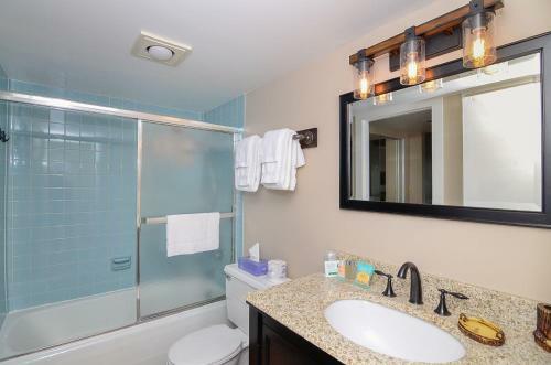 503f - Lakefront 3 Level Condo With 3 Bedrooms, 2 Baths, Recently Renovated!