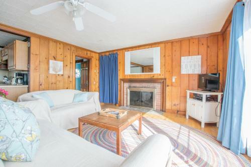 422 Waterfront With Amazing Views Boat Dock Dog Friendly