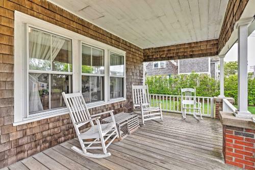 Nantucket Retreat With Deck Walk To The Ferry!