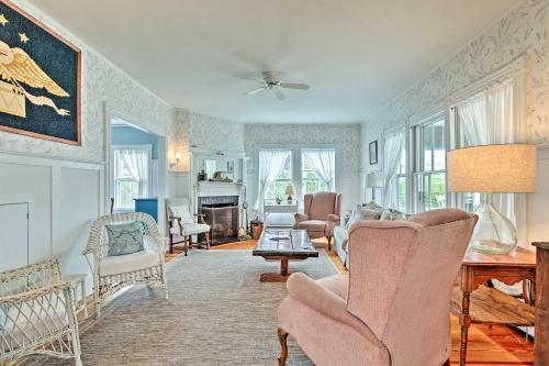 Nantucket Retreat With Deck Walk To The Ferry!