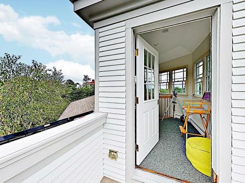 Iconic West End Home Home