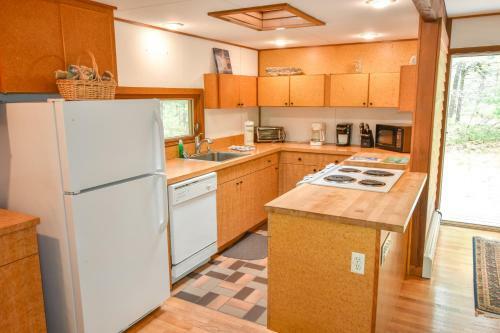 201 Central Yet Secluded Location Architectural Modern Home 5 Mins To Beach