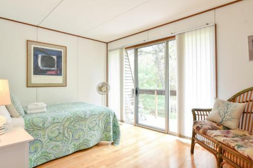 201 Central Yet Secluded Location Architectural Modern Home 5 Mins To Beach