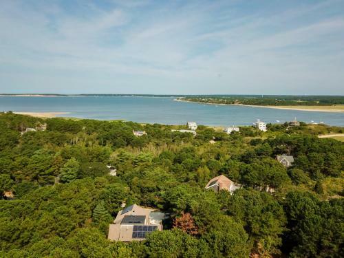 311 Modern Architectural With Ocean Views And Five Decks On Lt Island