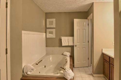 109 Pointes North Inn