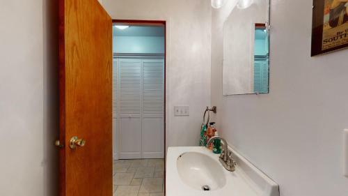 Jacobia Lakefront Retreat