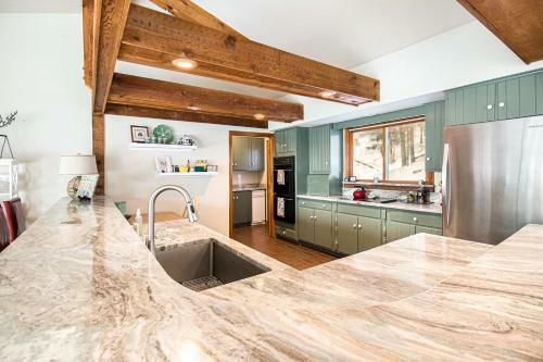 Birchwood: Enchanting Lake Michigan View