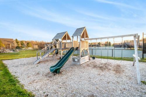Birchwood: Enchanting Lake Michigan View