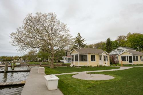 Old Pike Cottages