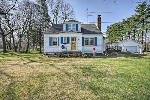 1940s Farm Cottage With Fire Pit, 4 Mi To Lake