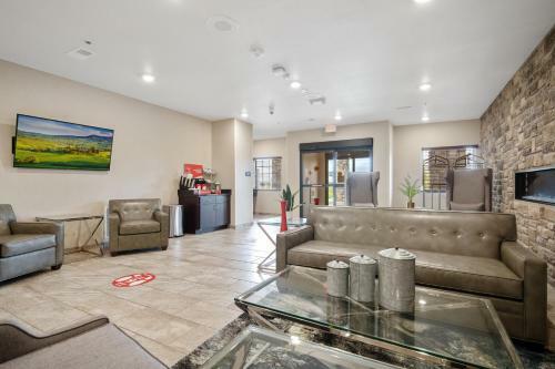 Cobblestone Hotel & Suites - Austin