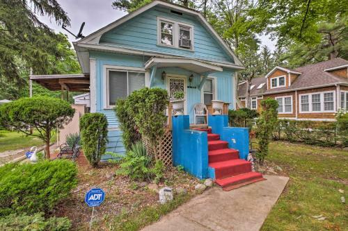 Charming Vintage Union Pier Home - Walk To Beach!