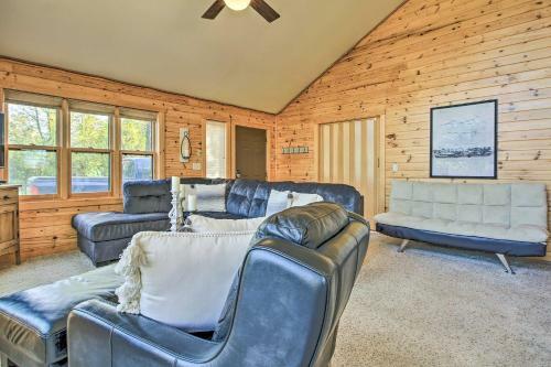 Waterfront Cabin In Detroit Lakes With Deck And Yard