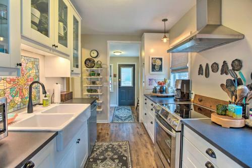 Charming Home With Patio, Next To Lake Waconia!