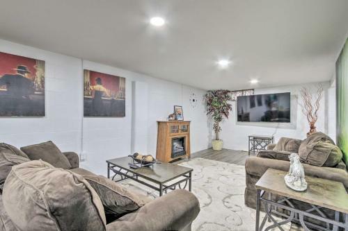 Cheerful Rochester Retreat With Workout Room!